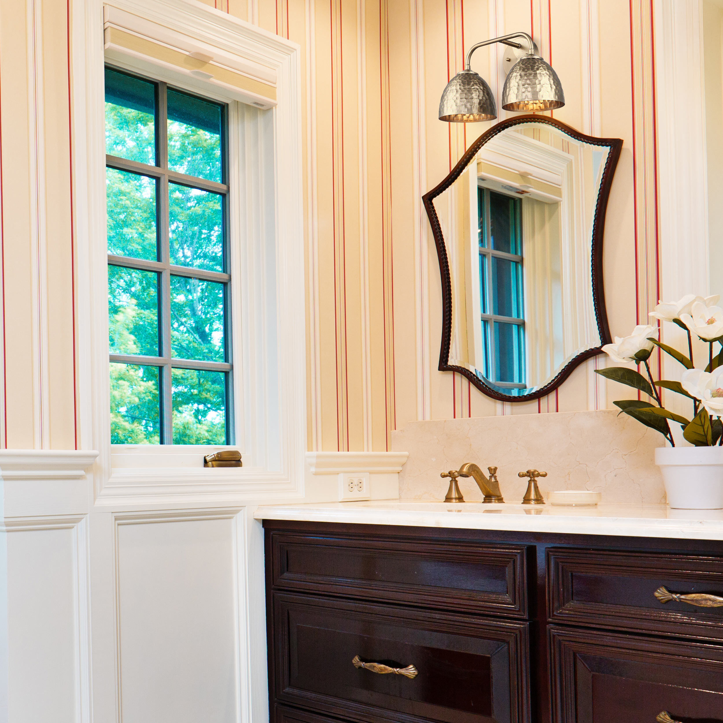 Shepard Vanity Wall Light in Modern Brass