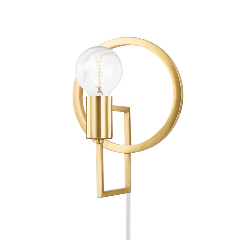 Tory Plug-In Sconce